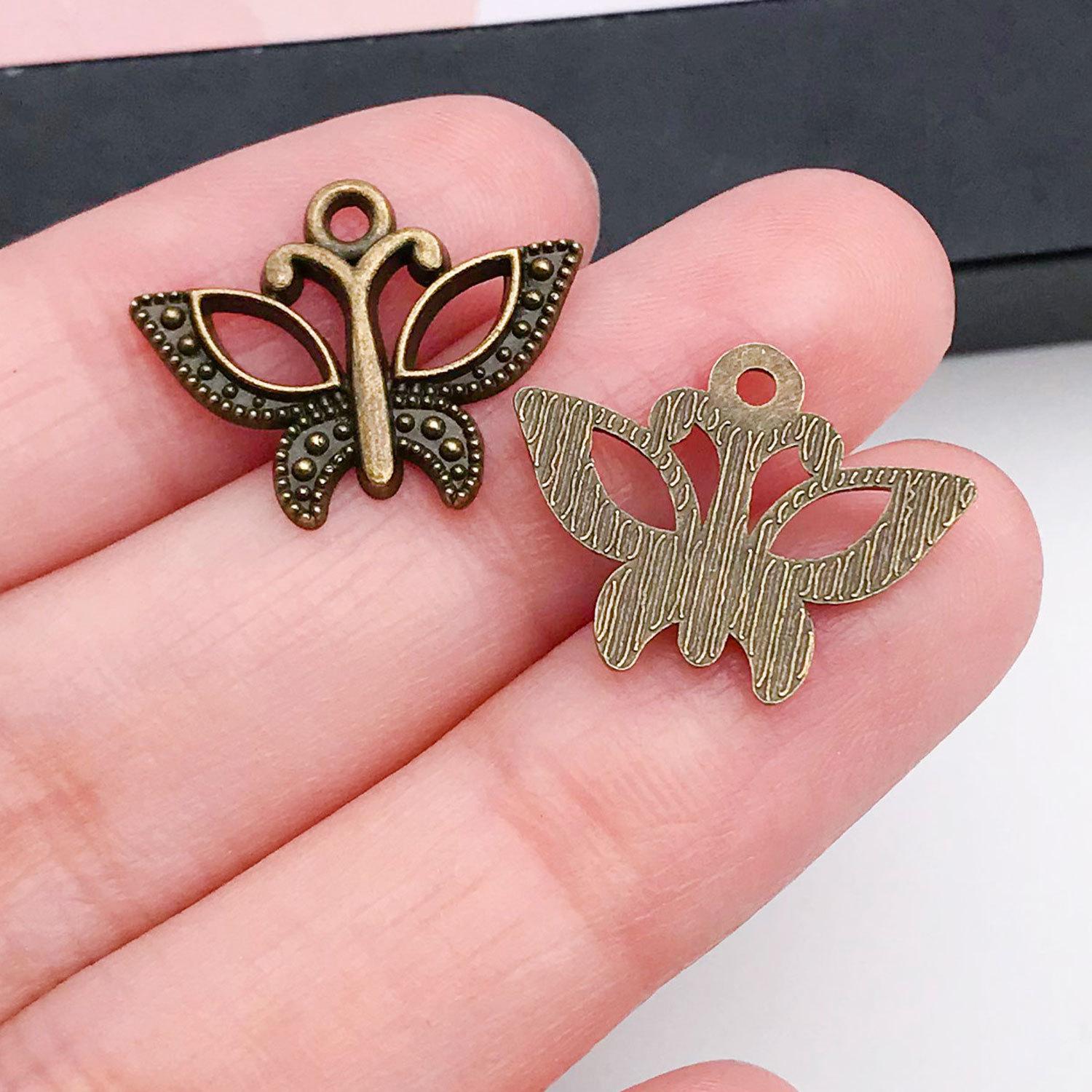 20150-M-古青锌合金昆虫蝴蝶19x15mm-0.8g