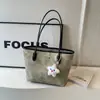 Bolsa de Ombro Simples para Compras Feminina Personalizada Versátil de Nicho Bolsa de Mão Feminina Bolsa Tote Grande Capacidade Fashion para o Dia a Dia