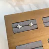 Aretes de Aleación de Diamante con Miles de Diseños, Aretes Versátiles, Lujo Ligero, Sensación de Alta Gama, Aretes Coloridos para Mujer, con Forma de Mariposa y Corazón