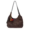 Bolso de mujer de gran capacidad, versátil para otoño, nuevo bolso de hombro de moda 2026, retro casual, adecuado para la escuela y el trabajo, bolso tipo empanada