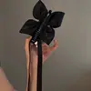 Presilha Banana de Cetim Doce com Laço Fixador de Rabo de Cavalo Torcido Grampo para Parte de Trás da Cabeça Acessório de Cabelo Elegante Versátil