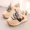 Zapatos Deportivos de Malla Transpirable para Niñas, Modelos Primavera y Otoño 2026, Zapatos Casuales para Niños, Zapatos para Niños Medianos y Grandes, Suelas Suaves
