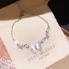 2026 Novo Pulseira Borboleta Zircônia Luxo Leve Exquisita Delicada Pulseira de Menina Simples Versátil Para o Dia a Dia Joia de Mão Atacado