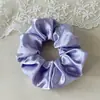 Elástico de cabelo de cetim com strass, estilo coreano, inspirado no retrô francês, scrunchie, corda de cabelo plissada, scrunchie moderno, acessório de cabelo de alta qualidade.