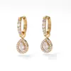 Pendientes Retro Europeos y Americanos con Circonita Incrustada en Forma de Gota de Agua para Mujer Moda de Alto Nivel Sensación de Lujo Ligero Accesorios de Pendientes Nuevos Tendencia Versátil Ear Cuff