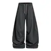 Calça larga de estilo americano moderna e estilosa para homens, corte solto, cor sólida, com design estiloso, calça cargo casual plissada