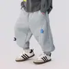 Calças de Outono para Meninos Calças Esportivas Infantis Calças de Moletom de Outono 2026 Novo Estilo Calças Longas de Outono para Meninos Roupas Versáteis da Moda para Crianças