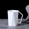 Venta al por mayor de taza de gárgaras de diamante para el hogar, taza de cepillo para pareja con asa, taza de gárgaras de plástico simple y creativa a la moda, soporte para dientes