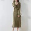 Vestido A-line de lana pura con cuello en U largo y retorcido, Vestido de punto de lana para otoño e invierno con trenzado tridimensional, Estilo holgado y relajado