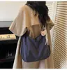 Nova bolsa tiracolo de lona casual de grande capacidade para comércio exterior transfronteiriço para mulheres, bolsa de ombro versátil e da moda, bolsa tote para o dia a dia