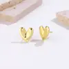 Pendientes Retro de Corazón de Melocotón Estilo Francés Europeos y Americanos para Mujer, Pendientes de Botón de Corazón de Lava de Diseño Nicho, Pendientes de Aguja de Plata S925