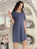 Vestido de Noche de Seda de Leche de Verano 2026 Azul con Retazos Estilo Europeo y Americano Ropa para el Hogar Pijamas para Mujer Se Puede Usar Afuera Nuevo