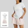 Traje Deportivo Corto de Verano con Panel Trasero de Malla Transpirable, Mangas Cortas, Bolsillos Plisados, Cintura Elástica, Pantalones de Tres Cuartos, Conjunto de Dos Piezas para Mujer