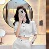 Traje Retro Famoso Quente Elegante de Pequena Fragrância Feminino Verão Slim Gola Polo Top Curto Shorts Doce e Picante Traje Redutor de Idade