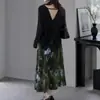 Conjunto de Dos Piezas de Estilo Perezoso Hecho a Medida con Mangas Largas, Estampado Floral de Tinta, Plisado, Cintura Alta, que Cubre la Cadera, con Caída