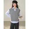 Chaleco de punto gris estilo academia primavera otoño invierno principios de otoño camisa para superponer conjunto de dos piezas suéter sin mangas