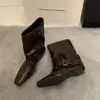 Botas curtas femininas 2026 novo outono vintage fivela de cinto emagrecimento botas western com salto grosso e bico fino