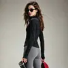 Traje deportivo conjunto de yoga con cuello alto, chaqueta de manga larga con cremallera, pantalones de tiburón de cintura alta, ropa transpirable de secado rápido para correr, fitness y entrenamiento
