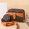 Una generación de cabello 2025 primavera/verano tendencia estampado retro bolsa para madre de mediana edad bolso de hombro diagonal bolso cruzado para mujer transfronterizo