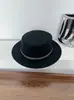 Chapéu de Lã com Aba Reta Estilo Britânico Moda Fivela Feminino Inverno Elegante Versátil Temperamento Fedora Chapéu de Tricô Retrô