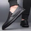 En stock Estilo Japonés Transpirables Zapatos Casuales para Hombre Otoño e Invierno Nuevos Zapatos para Hombre Estilo Coreano Mocasines Slip-on Cuero Genuino Zapatos Blancos para Hombre