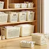 Cesta de almacenamiento de plástico caja de almacenamiento de artículos de escritorio rectangular cesta pequeña para guardar refrigerios y juguetes de jardín de niños