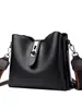 Bolso Bandolera Retro Simple Ligero Gran Capacidad Bolso de Hombro de Moda para Mujer Temperamento para Viajes Diarios Bolso Cubo Portátil con Correa Ancha