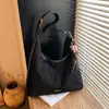 Bolso de Felpa Gamuzada para Mujer Estilo Nuevo 2026 Versátil para el Uso Diario y el Trabajo Bolso de Hombro Casual Gran Capacidad Bolso Tote Tipo Cubo