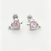Novos Brincos Stud Coração Rosa com Zircônia Flecha Atravessando Coração Moda Luxo Leve Sensação de Alto Padrão Design de Nicho Doce Cool