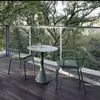 Set de Muebles de Exterior Sencillo y Casual para Patios de Tiendas de Té de Leche y Cafeterías, con Hierro Forjado y Diseños Coloridos
