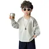 Camiseta de Manga Larga para Niños Primavera y Otoño 2026 Nueva Elegante Camiseta Base de Manga Raglán para Niños Pequeños Sudadera Deportiva