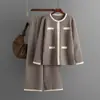 Comércio Exterior 2026 Outono/Inverno Novas Calças de Malha de Perna Larga Emagrecedoras e Rejuvenescedoras Conjunto de Duas Peças Pequeno Estilo Chanel Moda Casual Suit para Mulheres