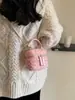 Bolso de Hombro de Color Sólido Popular de Este Año Otoño e Invierno 2025 Nuevo Bolso Cruzado Simple de Moda Bolso Cuadrado Pequeño para Viajero