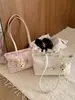Bolsa Tote Simples, Casual, Estilosa, de Grande Capacidade, Nova para o Verão 2026, Moda para o Dia a Dia, Texturizada, de Ombro Único, para Usar sob o Braço, para Mulheres
