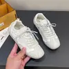 Sapatos Casuais Femininos Planos de Um Só Solado 2026 Outono Novo Superfície de Couro Cadarço Sapatos Brancos Moda Versátil Bico Redondo Sapatos Esportivos