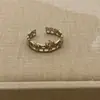 Anel Cruz Dourado Vintage Estilo Francês para Café para Mulheres, Design de Nicho com Sensação de Luxo, Anel Aberto Ajustável, Joia de Combinação Empilhável
