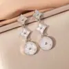 [Set] Collar de Trébol de Cuatro Hojas Accesible de Lujo Transfronterizo Pendientes para Mujer Pulsera Moda de Nicho de Gama Alta Colgante Exquisito Joyería