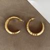 Brincos de lua grande com padrão de martelo dourado e prateado estrela brincos de anel C antigos design de nicho temperamento personalidade