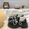 Sapatos Femininos Brancos Franceses Retro Mary Jane de Uma Fivela 2026 Verão Novos Aumento de Altura Combinando com Saias Solado Macio Solado Grosso Sapatos Pequenos de Couro Mulheres