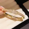 Elegante Pulsera Geométrica de Circonita para Mujer, Estilo Lujo Ligero, Brillante y Versátil para el Día a Día, Joyería de Diseño Único al por Mayor