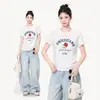Camiseta Redonda Blanca de Manga Corta con Estampado de Letras para Mujer, Verano 2026, Corte Holgado, Adelgazante, Moderna, Elegante, Top Versátil
