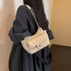 Bolso pequeño de cadena de moda 2026, nuevo bolso de hombro para mujer, bolso tipo cubo de moda acolchado para este año