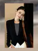 Suéter de Punto Negro para Mujer, Estilo Nuevo Primavera y Otoño, Súper Elegante, Ceñido a la Cintura, Falso Dos Piezas, Manga Larga Corta