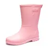 Nuevas botas de lluvia estilo japonés hasta la pantorrilla para mujer, color liso, diseño simple, antideslizantes, impermeables, adecuadas para actividades al aire libre, pesca y trabajo