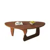 Nueva mesa de centro de madera maciza para espacios pequeños, mesa de centro triangular de forma especial de alta gama, lujo ligero, estilo japonés moderno simple para uso en la sala de estar