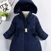 Casaco de algodão de comprimento médio para meninas, estilo inverno, grosso e estiloso, agasalho de inverno para meninas, jaqueta de algodão para meninas mais velhas