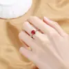Anillo liso octagonal cuadrado de circón color rojo granada para mujer, chapado en oro de 18 quilates, anillo para el dedo índice, pulsera simple de personalidad retro