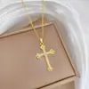 [Acero de titanio] Elegante y hermoso collar con cruz de diamantes, ligero y lleno de luz, de lujo, lleno de diamantes, cadena de clavícula para mujer, cadena de acero de titanio.