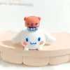 Coche de Dibujos Animados de Goma Blanda Tridimensional Control Central Navegación Pantalla Larga Vehículo Eléctrico Adornos Decoraciones DIY Accesorios para Escritorio de Computadora