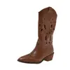 Botas vaqueras occidentales para mujer con textura de piel de vaca, cuero suave, bordado calado, nuevas botas largas de jinete de verano, botas altas tipo Martin